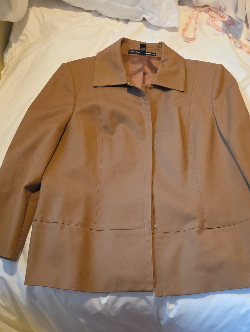 Linda Allard Ellen Tracy Size 14 Cocoa Blazer. EUC